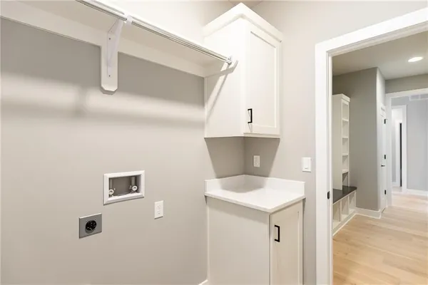 $779,900 | 18609 Reinhardt Street, Overland Park, KS 66085