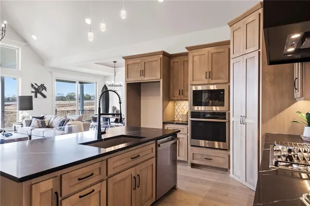 $779,900 | 18609 Reinhardt Street, Overland Park, KS 66085