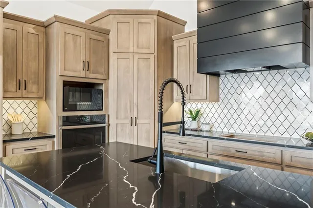 $779,900 | 18609 Reinhardt Street, Overland Park, KS 66085