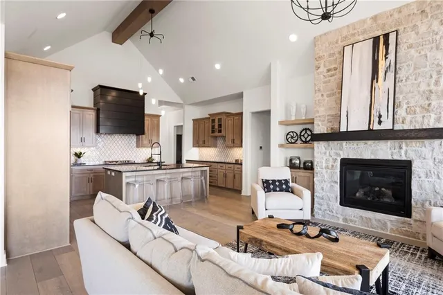 $779,900 | 18609 Reinhardt Street, Overland Park, KS 66085