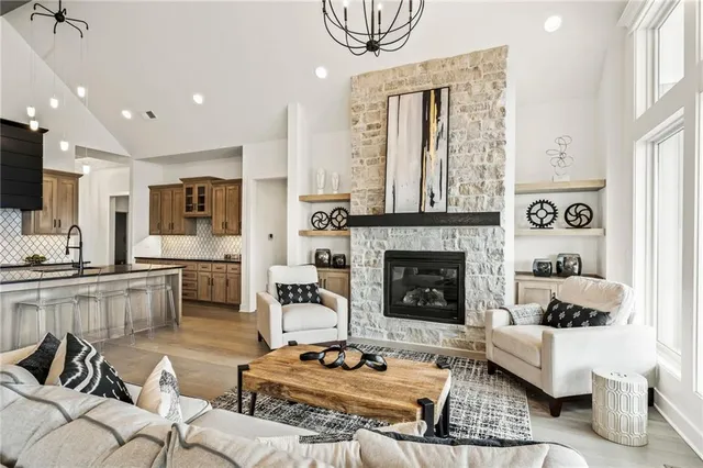 $779,900 | 18609 Reinhardt Street, Overland Park, KS 66085