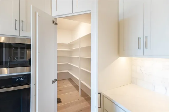 $779,900 | 18609 Reinhardt Street, Overland Park, KS 66085