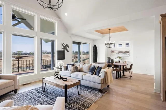 $779,900 | 18609 Reinhardt Street, Overland Park, KS 66085