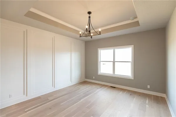 $779,900 | 18609 Reinhardt Street, Overland Park, KS 66085