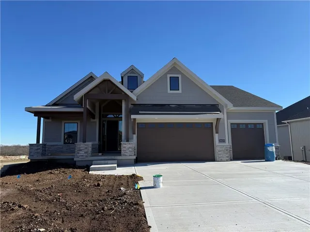 $779,900 | 18609 Reinhardt Street, Overland Park, KS 66085