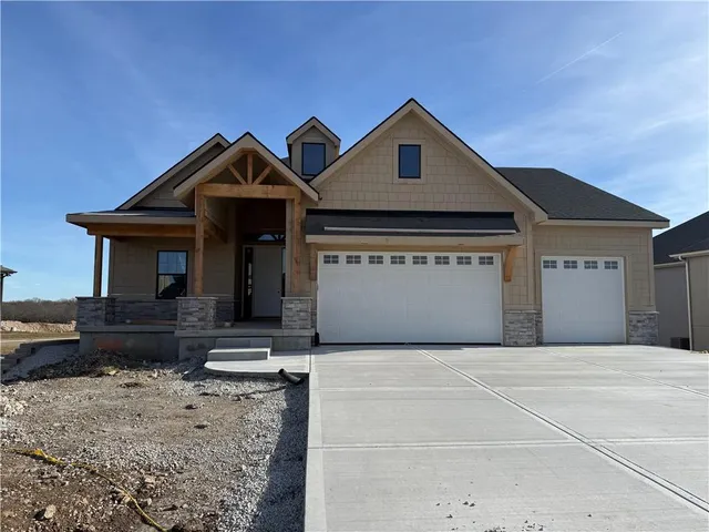 $779,900 | 18609 Reinhardt Street, Overland Park, KS 66085