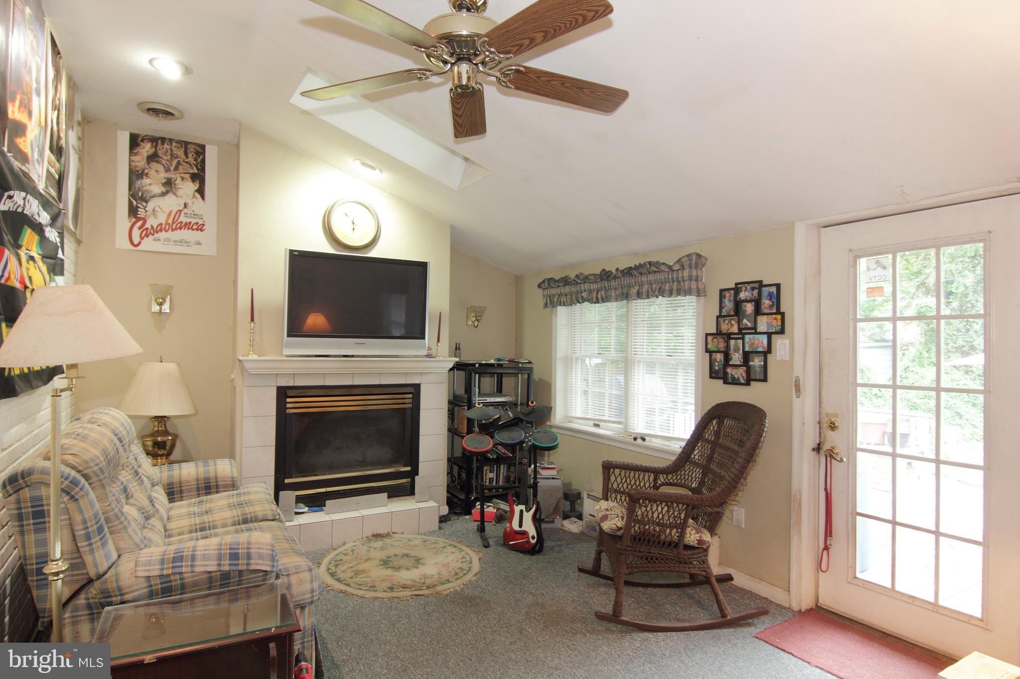 2346 Secane Road Secane, PA 19018 - Photo 22 of 29