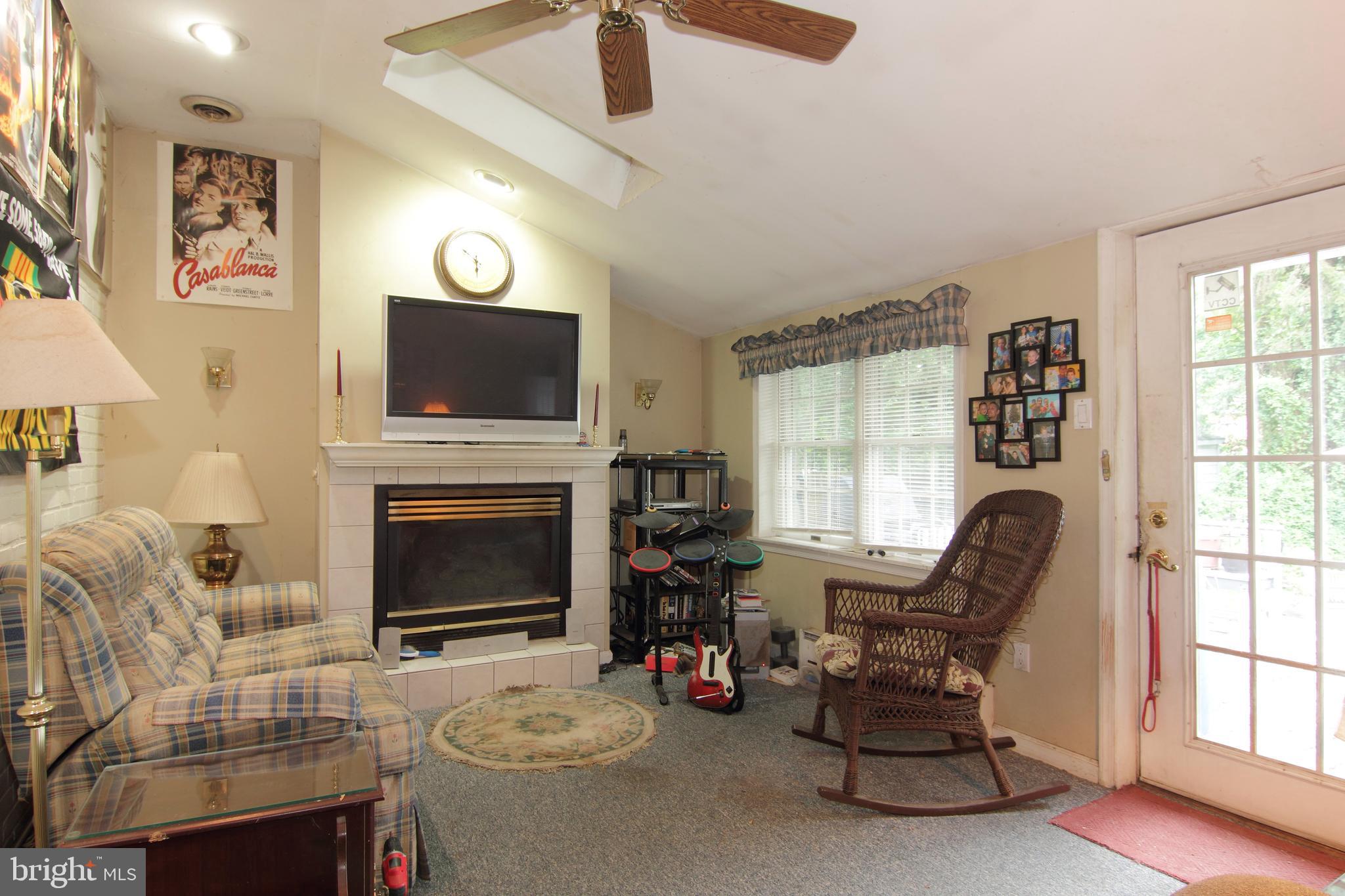 2346 Secane Road Secane, PA 19018 - Photo 23 of 29