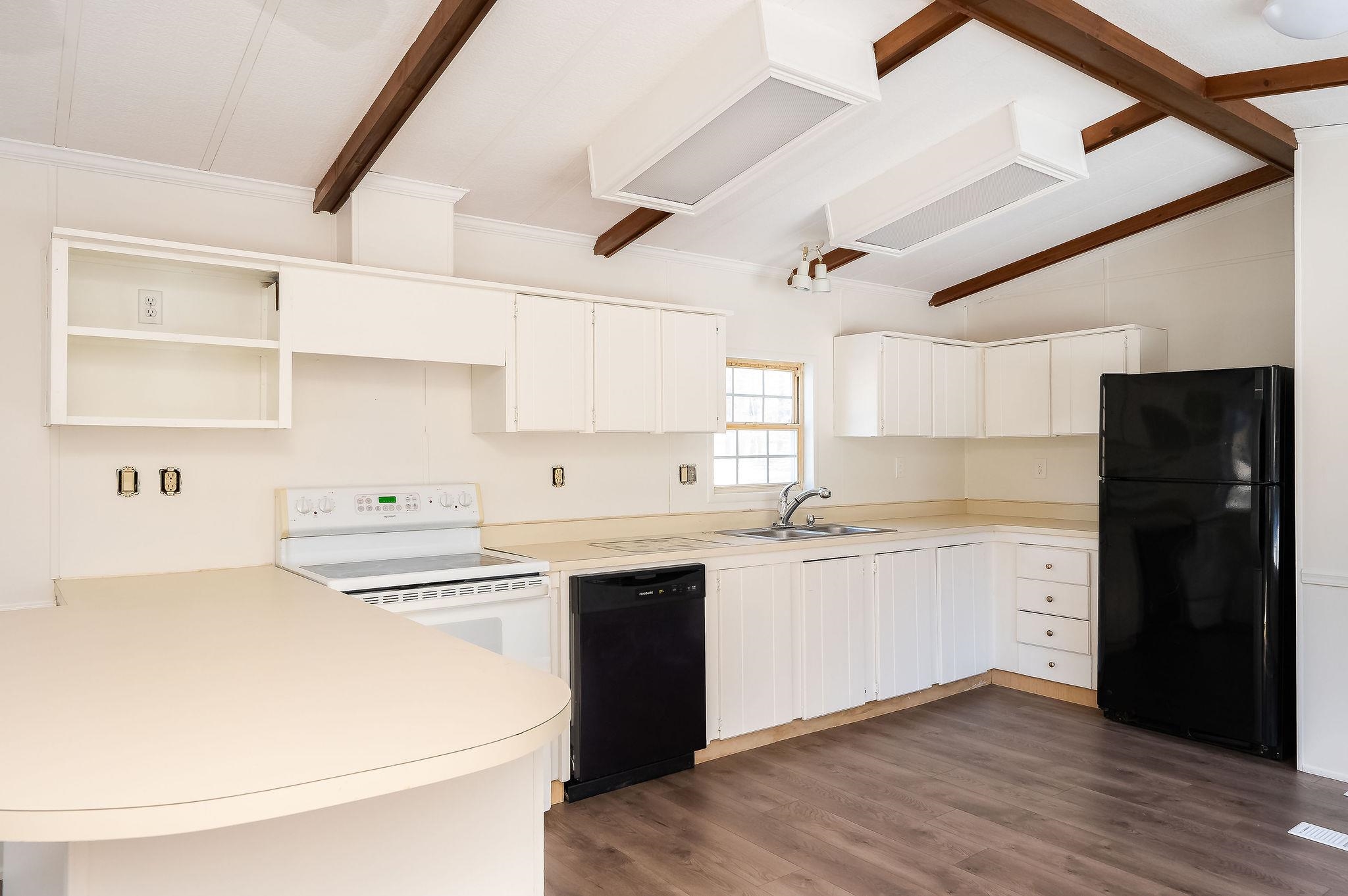 3 Roseberry Lane Rochester, NH 03867 - Photo 5 of 32