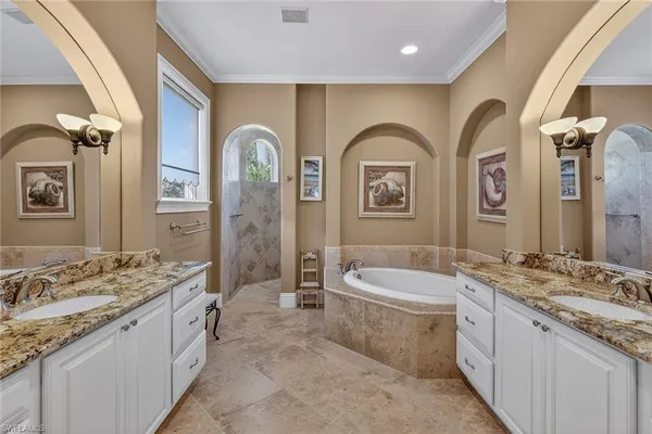 $2,350,000 | 3848 Mahogany Bend Drive, Naples, FL 34114