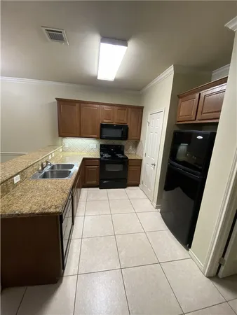 $2,100 | 119 Forest Drive, College Station, TX 77840