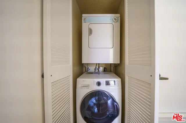 $849,000 | 750 South Spaulding Avenue, Unit 312, Los Angeles, CA 90036