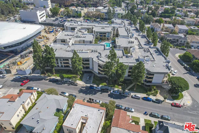 $849,000 | 750 South Spaulding Avenue, Unit 312, Los Angeles, CA 90036