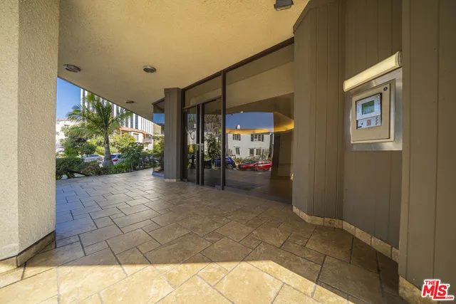 $849,000 | 750 South Spaulding Avenue, Unit 312, Los Angeles, CA 90036