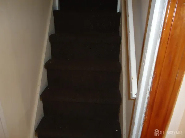 $1,650 | 386 New Brunswick Avenue, Unit 2, Fords, NJ 08863