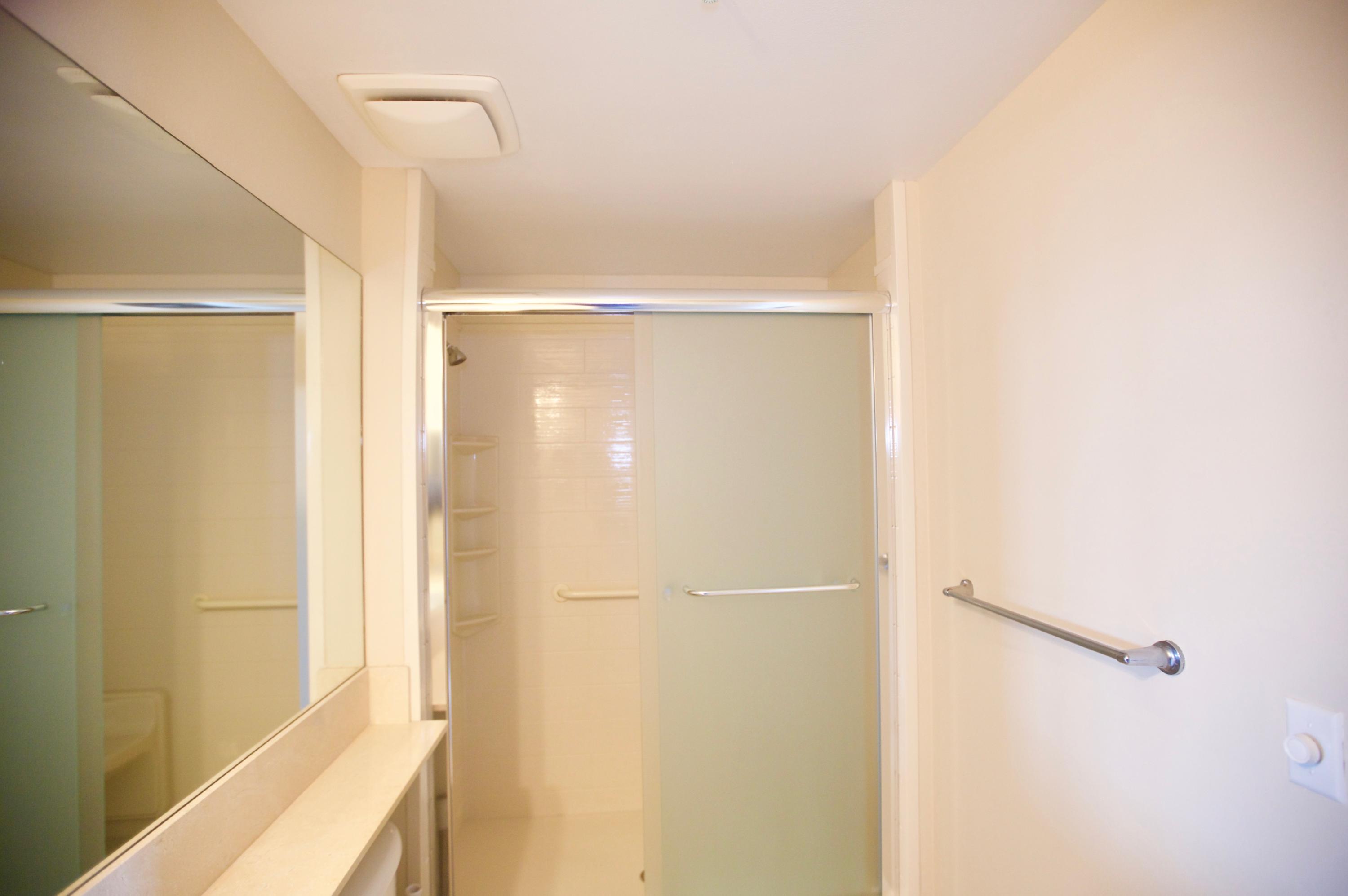 233 South Federal Highway, Unit 617 Boca Raton, FL 33432 - Photo 14 of 25 Bathroom