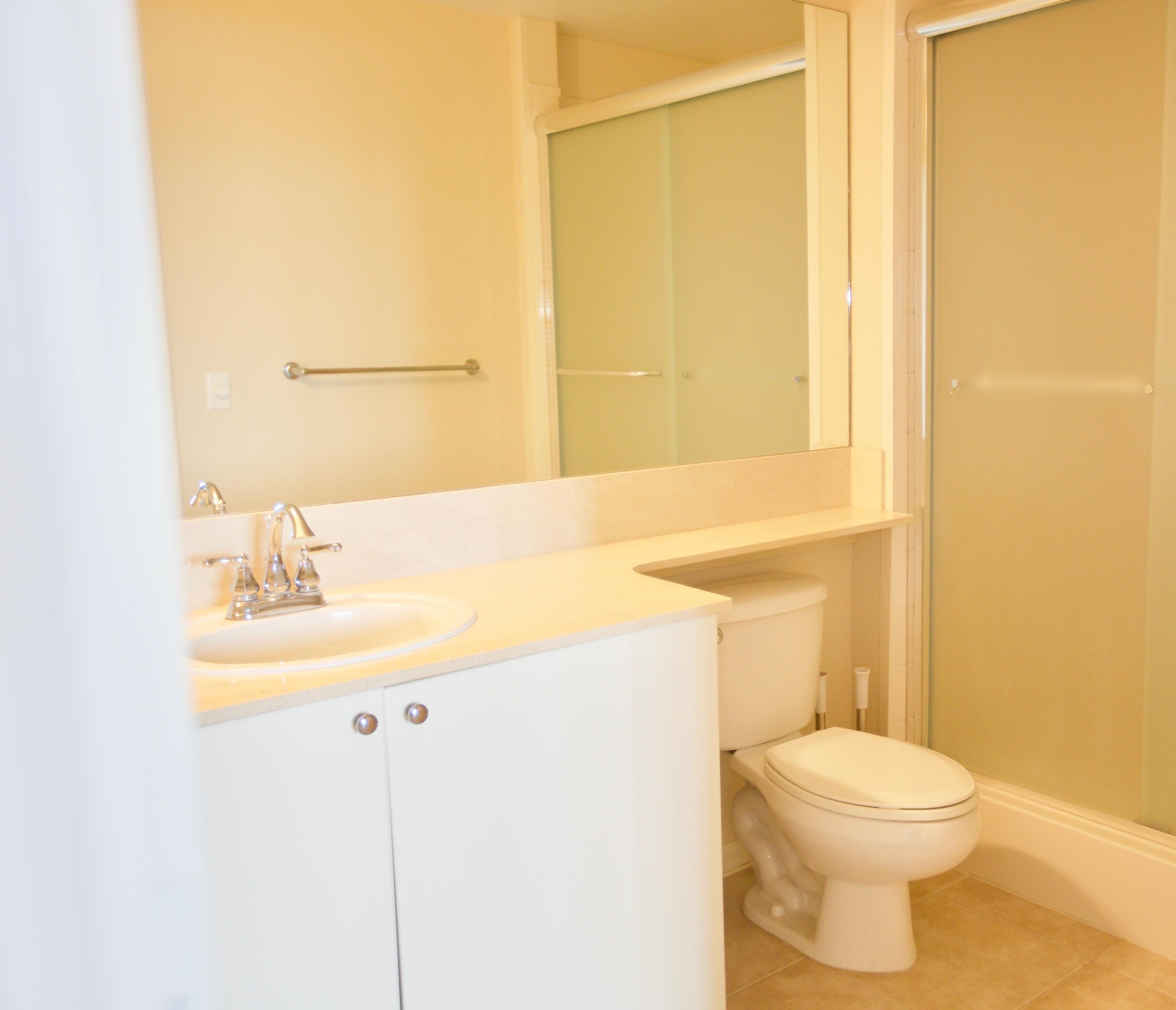 233 South Federal Highway, Unit 617 Boca Raton, FL 33432 - Photo 15 of 25 Bathroom
