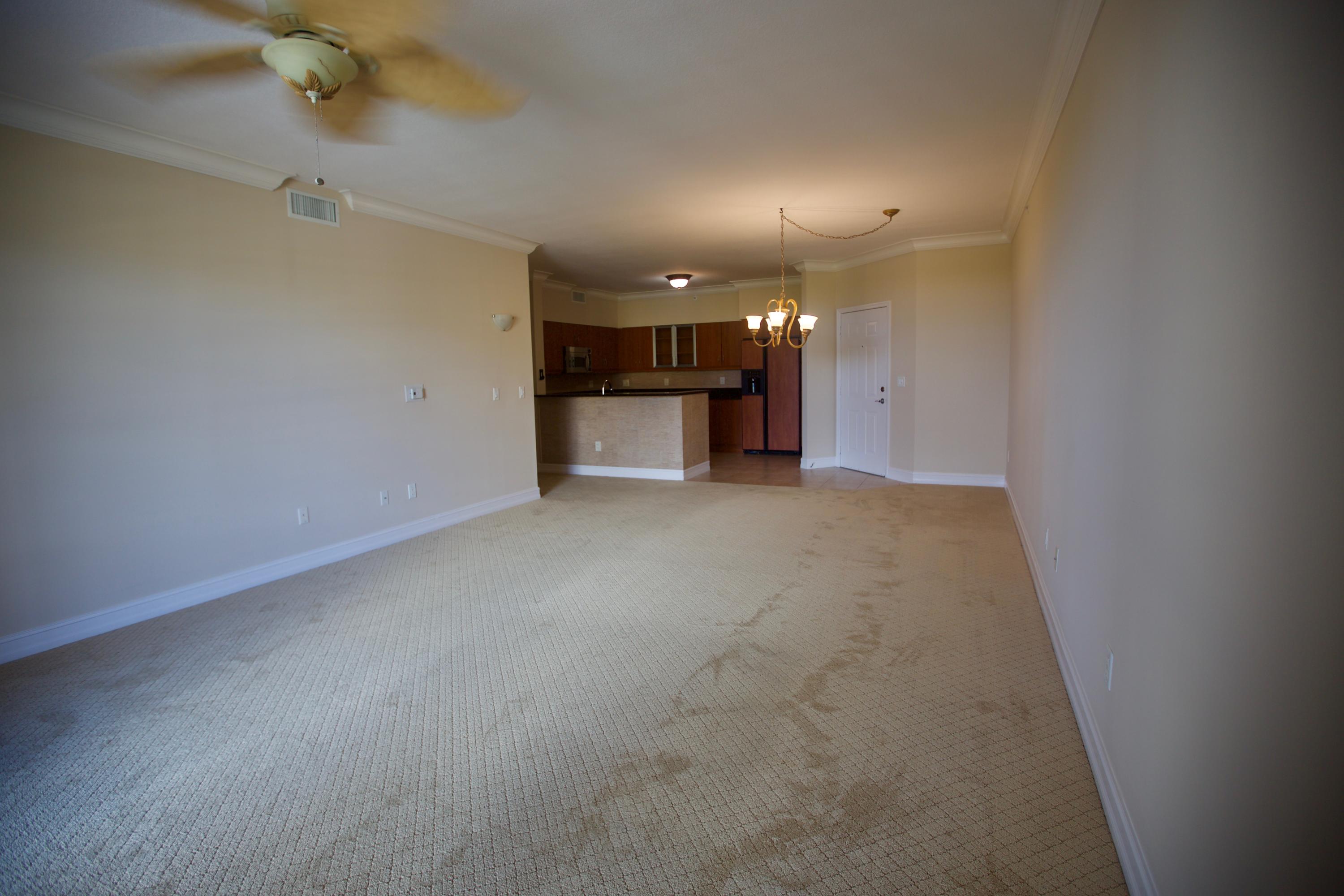 233 South Federal Highway, Unit 617 Boca Raton, FL 33432 - Photo 6 of 25 Living Room