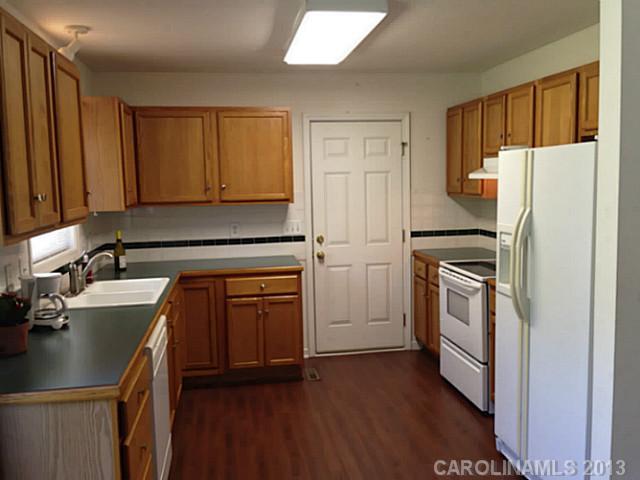 302 Viscount Road Rockwell, NC 28138 - Photo 4 of 16 Gallery Image 4