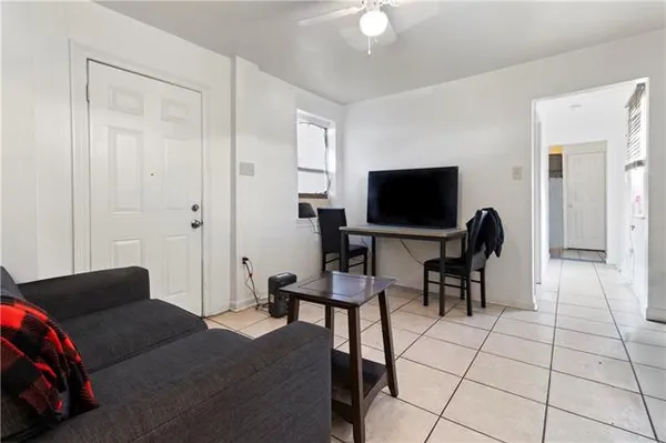$640,000 | 2009 Conti Street, New Orleans, LA 70112