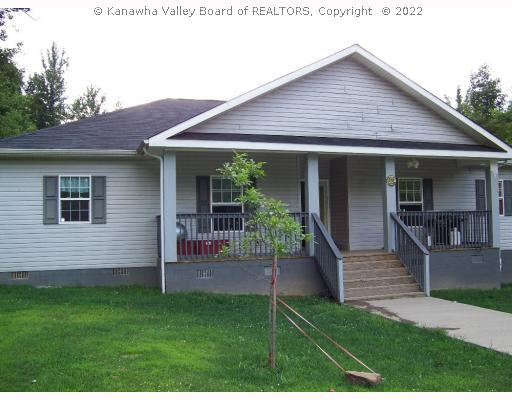 628 Jake Run Road Elkview, WV 25071 - Photo 1 of 8 Exterior Front.