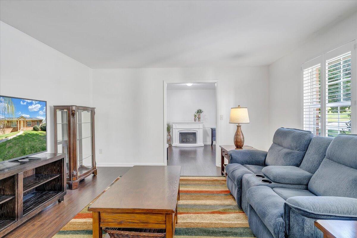 139 Winesap Road Roanoke, VA 24019 - Photo 8 of 71 08-MIB06259