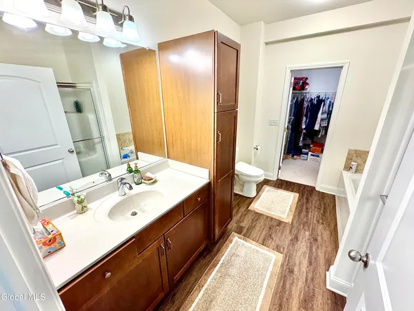 $549,000 | 23 Canterbury Lane, Bethlehem, NY 12054