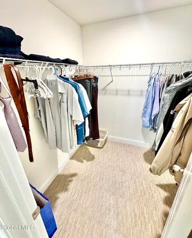 $579,900 | 23 Canterbury Lane, Bethlehem, NY 12054