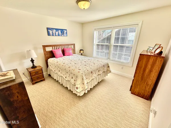 $549,000 | 23 Canterbury Lane, Bethlehem, NY 12054