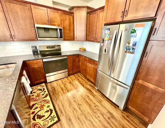 $549,000 | 23 Canterbury Lane, Bethlehem, NY 12054