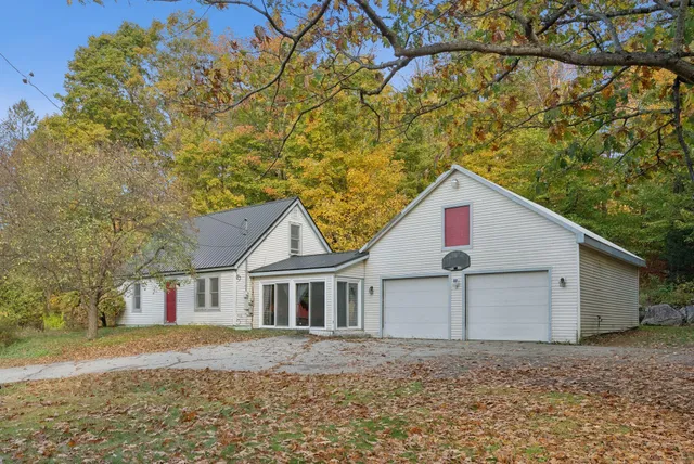 $185,000 | 2539 Auburn Road, Turner, ME 04282