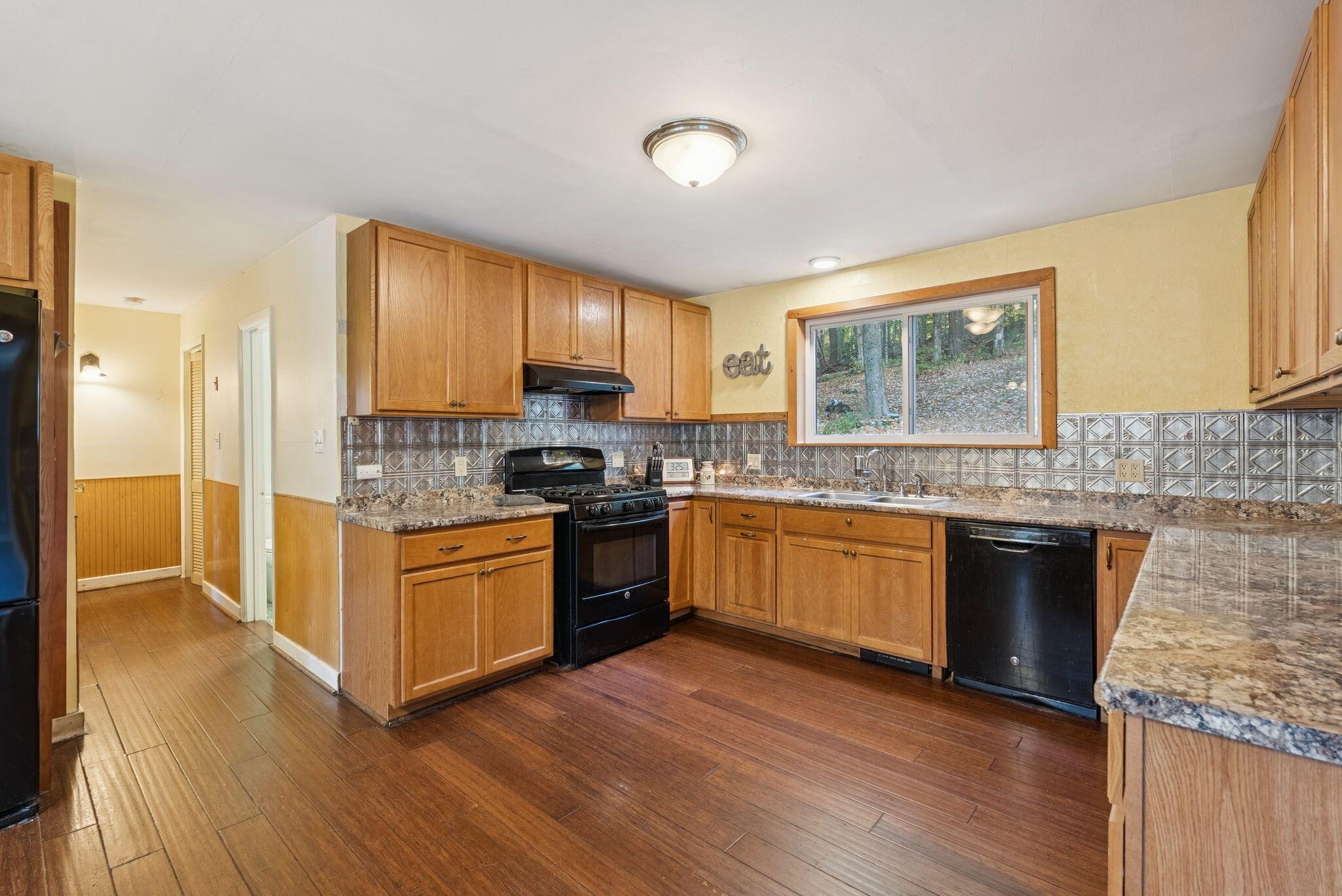 2539 Auburn Road Turner, ME 04282 - Photo 19 of 30 28_DSC08892