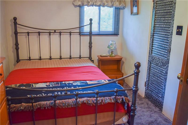 335 Ewing Road Carnegie, PA 15106 - Photo 14 of 23 Gallery Image 14