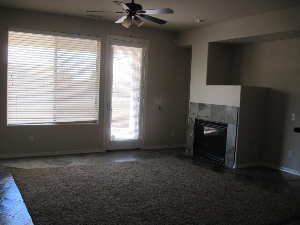 3413 West Florimond Road Phoenix, AZ 85086 - Photo 11 of 19 family room