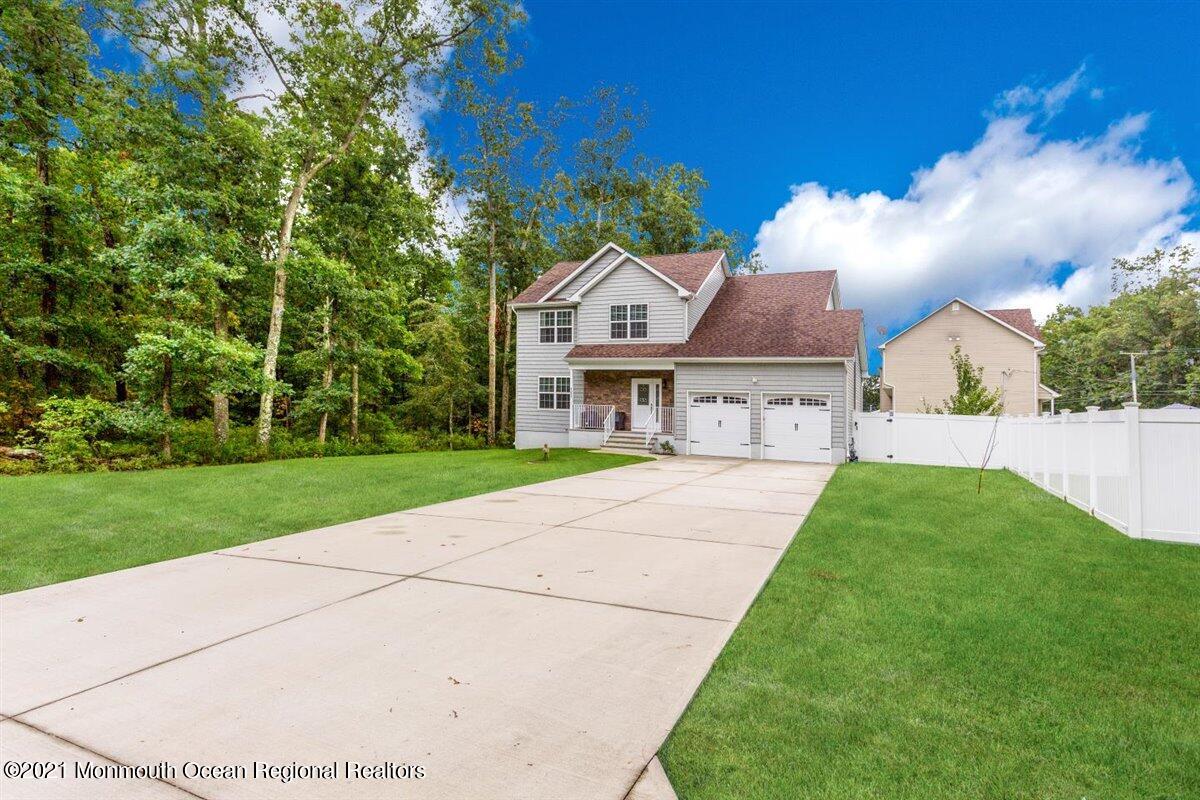 141 Forest Road Manchester Township, NJ 08759 - Photo 39 of 47 extra long driveway
