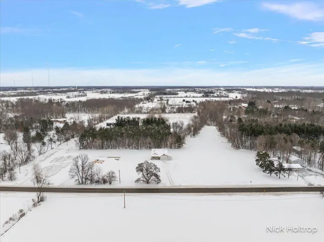 $679,900 | 9738 56th Avenue, Allendale, MI 49401