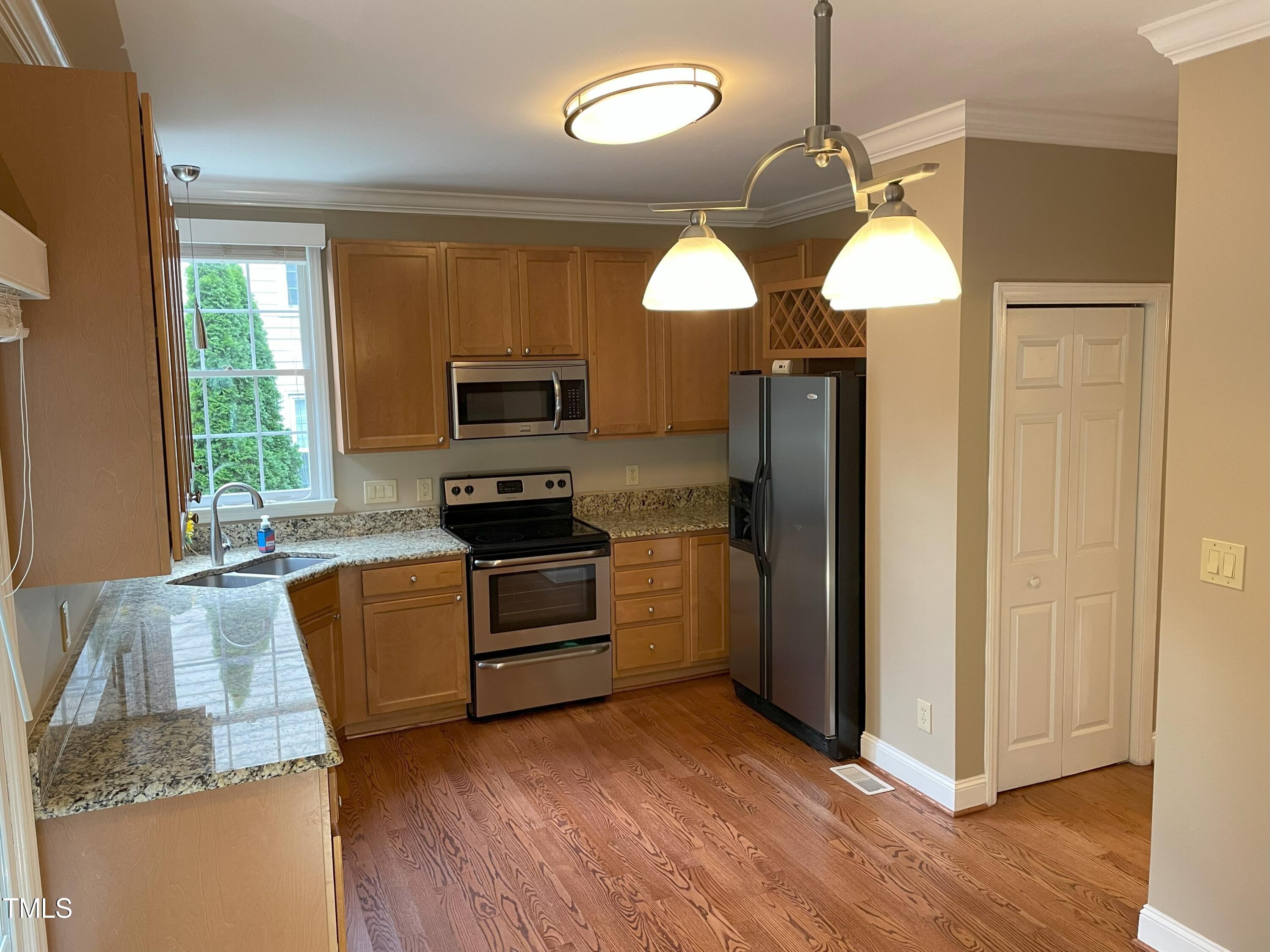 5433 Ingate Way Raleigh, NC 27613 - Photo 7 of 30 Kitchen