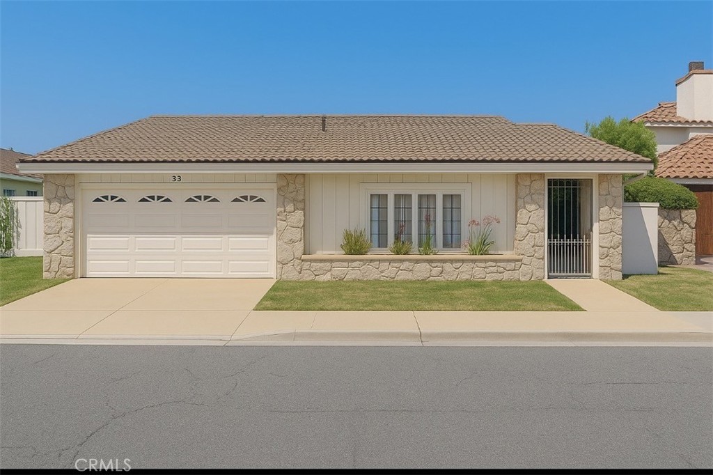 33 Sandpiper Irvine, CA 92604 - Photo 1 of 1 a view of backyard of house