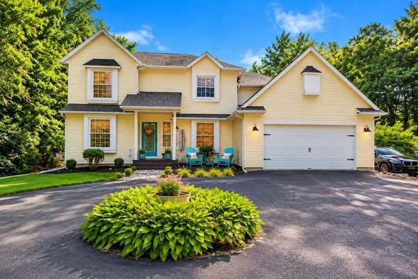 $725,000 | 110 Fearing Hill Road, Wareham, MA 02576