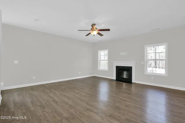 $2,400 | 1300 Whitney Drive, Aberdeen, NC 28315