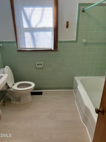 $1,200 | 119 East Sycamore Street, Zebulon, NC 27597