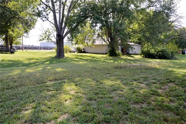 $345,000 | 404 Lynn Street, Lawson, MO 64062