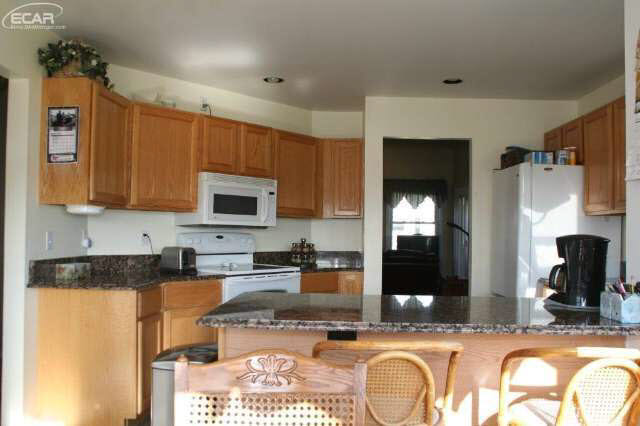 2085 South Cummings Road Davison, MI 48423 - Photo 9 of 19 20454007-8.JPG