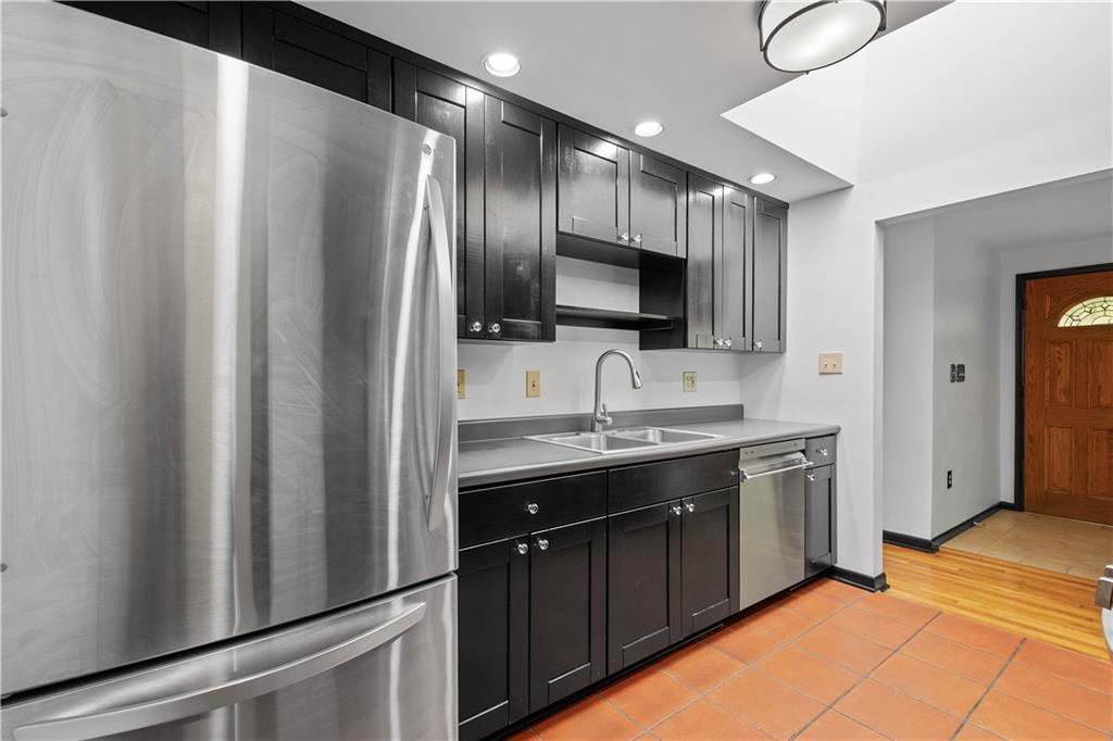 712 Baldwin Road Pittsburgh, PA 15205 - Photo 16 of 39