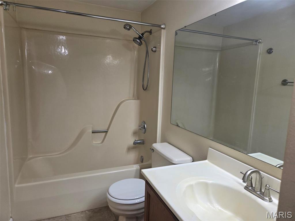 215 Eagle Ridge O'Fallon, IL 62269 - Photo 8 of 12