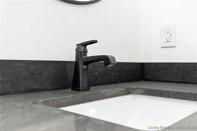 $649,000 | 711 Lillian Way, Jeffersonville, IN 47130