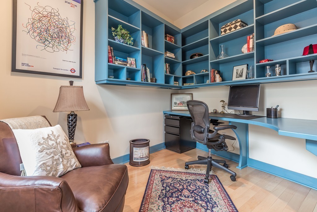 58 Pinckney Street, Unit 3 Boston, MA 02114 - Photo 13 of 27