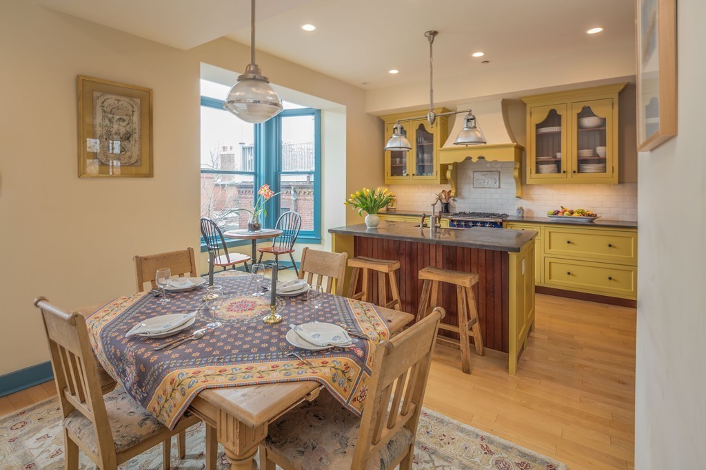 58 Pinckney Street, Unit 3 Boston, MA 02114 - Photo 7 of 27