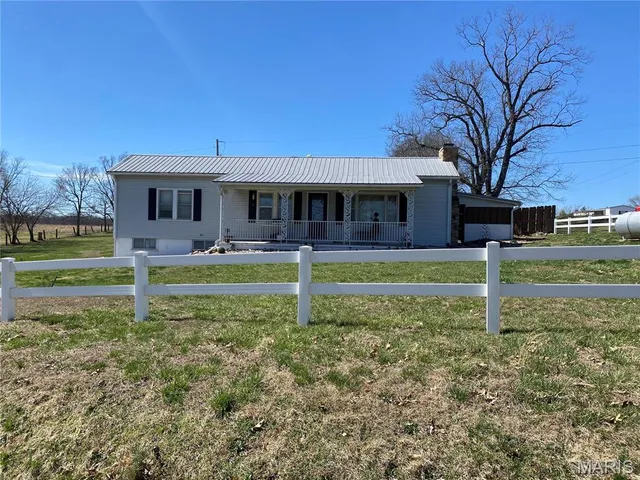 $205,000 | 211 Macarthur Street, Newburg, MO 65550