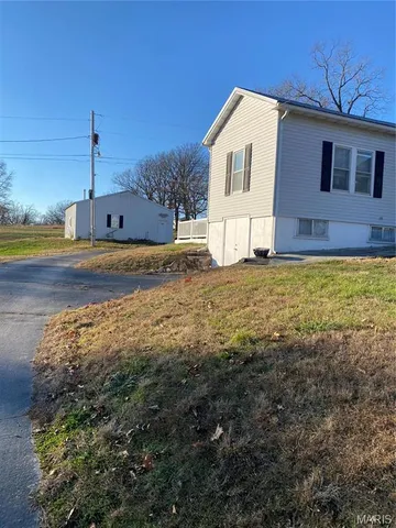 $205,000 | 211 Macarthur Street, Newburg, MO 65550